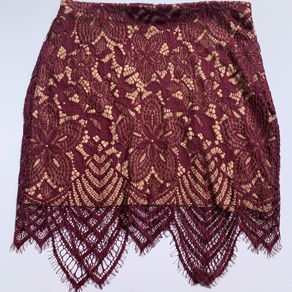 Express Dresses & Skirts - Express Burgundy Lace skirt with side zipper